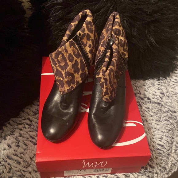 Cheetah print Black leather heels - Picture 2 of 2